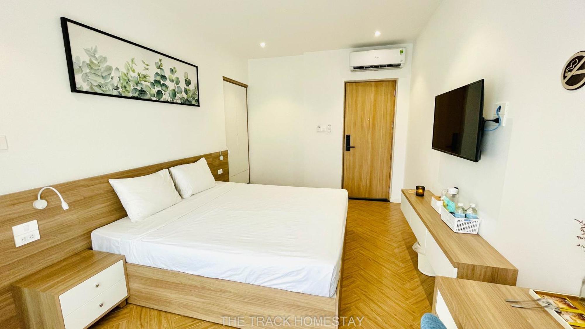 The Track Homestay - Near Bai Dai Beach Cam Lam Zewnętrze zdjęcie