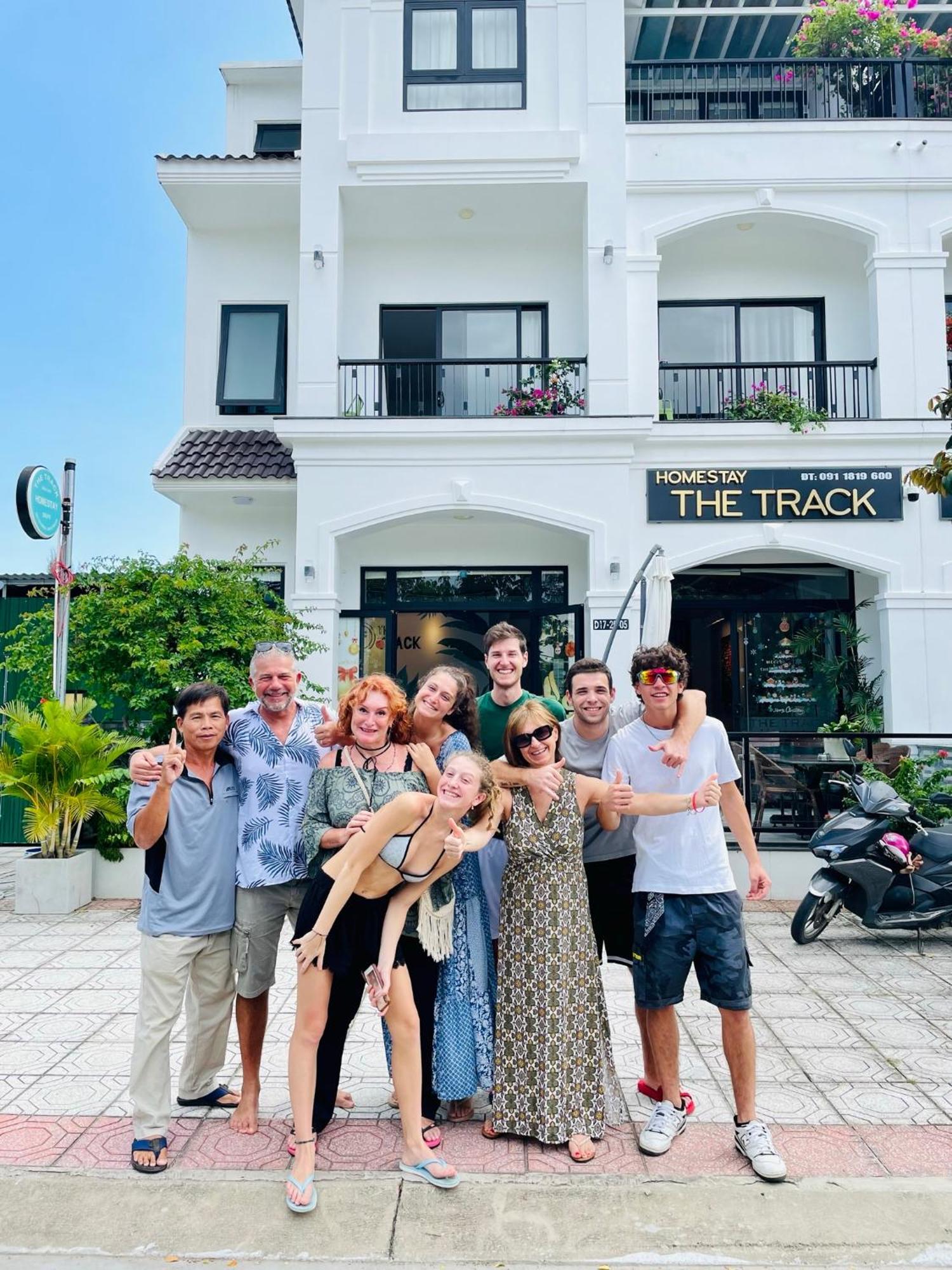 The Track Homestay - Near Bai Dai Beach Cam Lam Zewnętrze zdjęcie